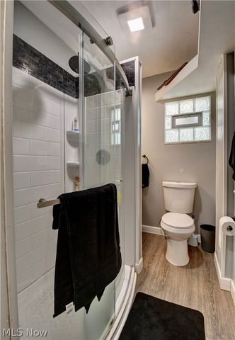 1870 Shaw Avenue, Akron, OH 44305
