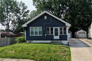 1870 Shaw Avenue, Akron, OH 44305