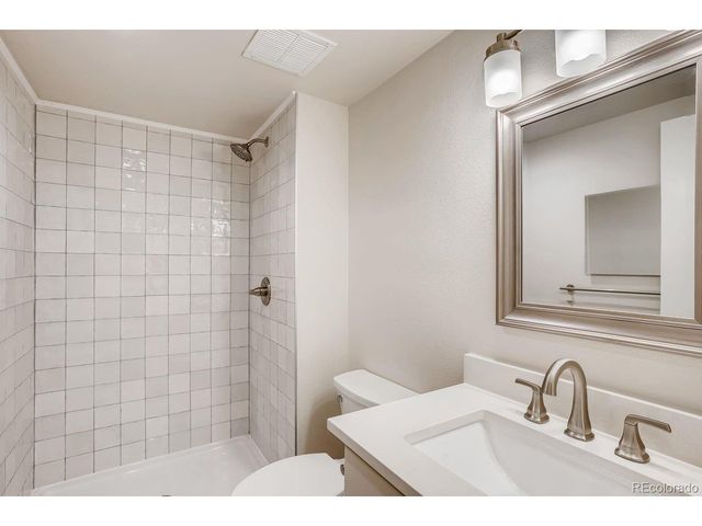 7877 E Mississippi Ave 102, Denver, CO 80247