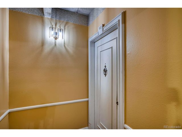 7877 E Mississippi Ave 102, Denver, CO 80247