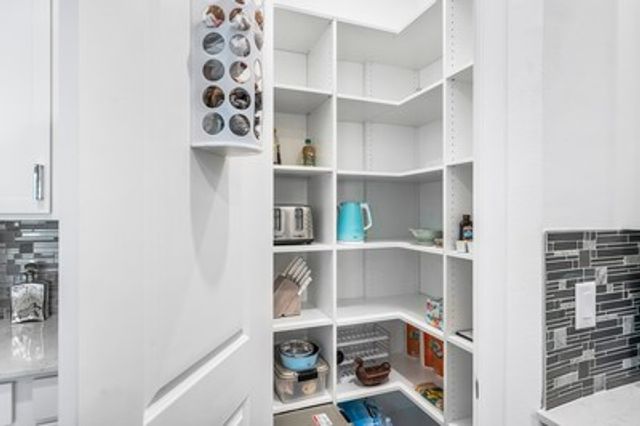 4730 Brookhaven Manor SW, Vero Beach, FL 32968