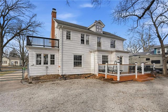 831 S Willow Street, Ottawa, KS 66067