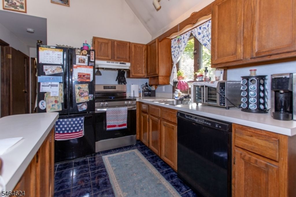 9 White Pine Trl, Wantage Twp., NJ 07461 — photo 5
