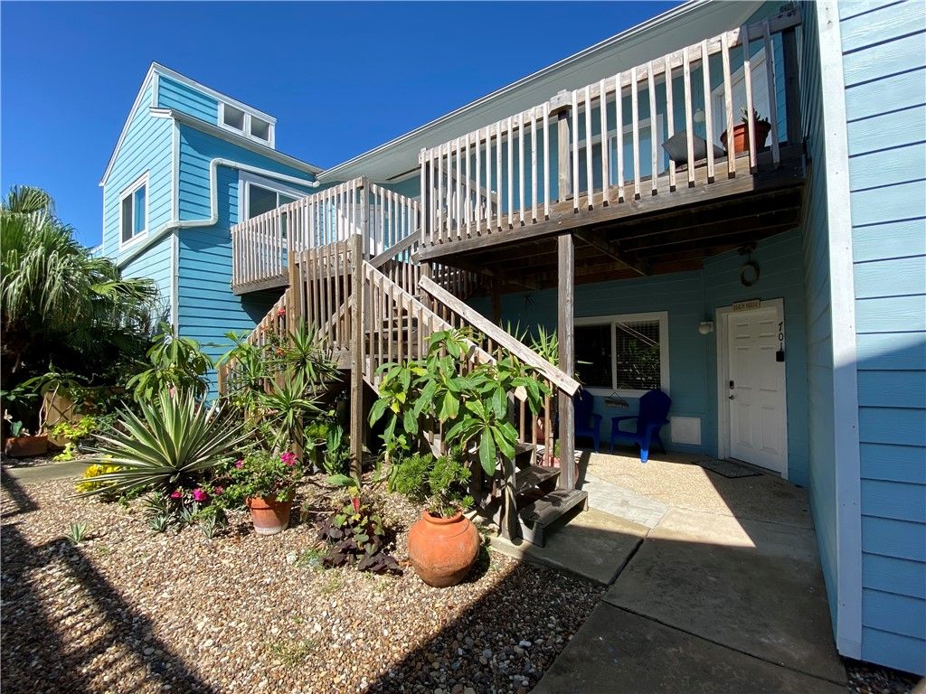 15010 Leeward Dr 701, Corpus Christi, TX 78418 — exterior