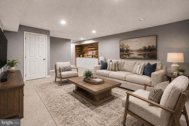 177 COVENTRY LN, Harpers Ferry, WV 25425