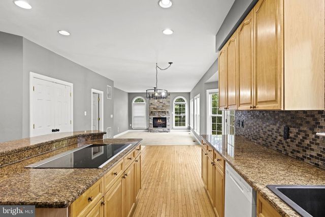 177 COVENTRY LN, Harpers Ferry, WV 25425