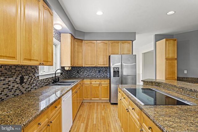 177 COVENTRY LN, Harpers Ferry, WV 25425