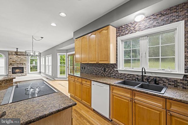 177 COVENTRY LN, Harpers Ferry, WV 25425