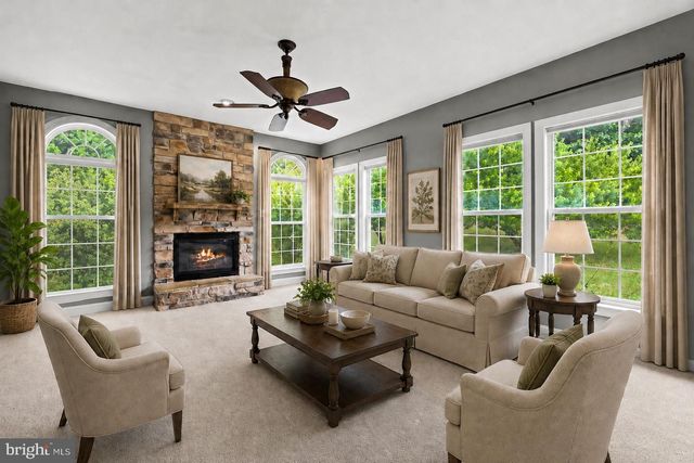 177 COVENTRY LN, Harpers Ferry, WV 25425