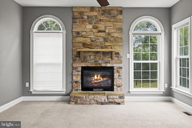 177 COVENTRY LN, Harpers Ferry, WV 25425