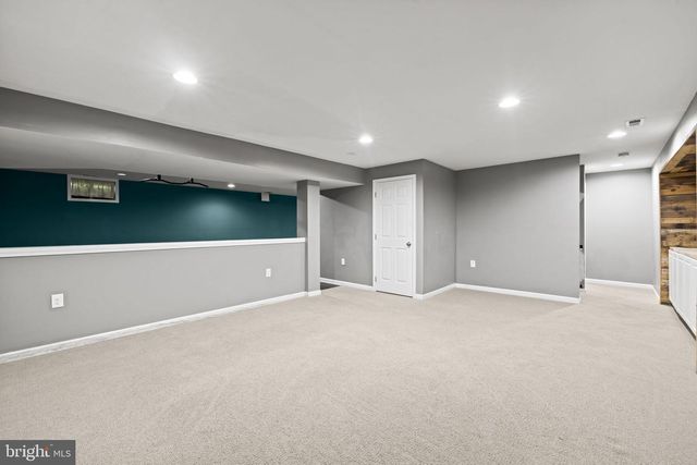 177 COVENTRY LN, Harpers Ferry, WV 25425