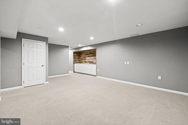 177 COVENTRY LN, Harpers Ferry, WV 25425