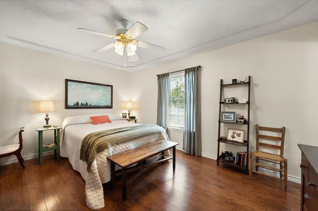 1204 Chester Street, Cleburne, TX 76033