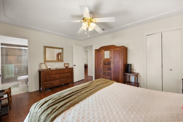1204 Chester Street, Cleburne, TX 76033