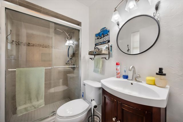 1204 Chester Street, Cleburne, TX 76033