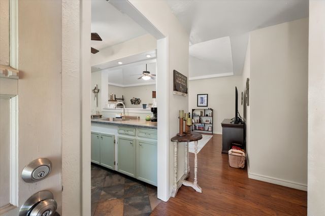 1204 Chester Street, Cleburne, TX 76033
