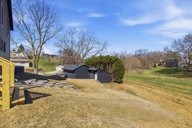 20250 STEVEN Lane, Council Bluffs, IA 51503