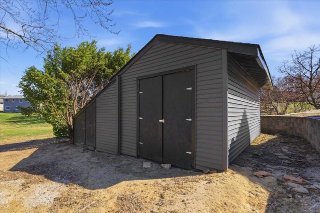 20250 STEVEN Lane, Council Bluffs, IA 51503