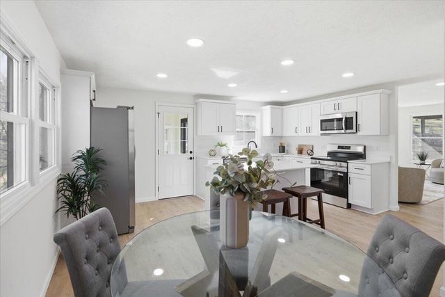 20250 STEVEN Lane, Council Bluffs, IA 51503