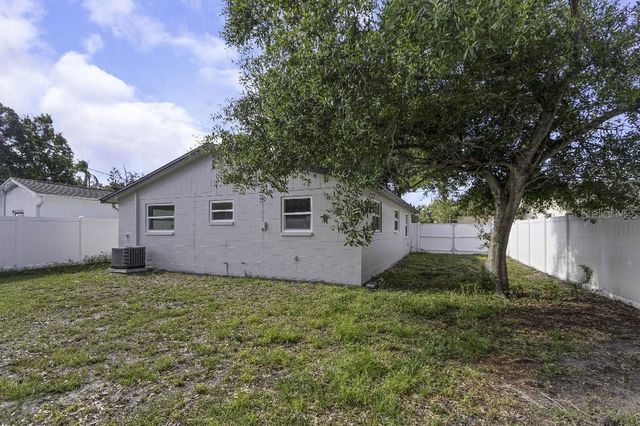 5413 15TH AVENUE S, Gulfport, FL 33707