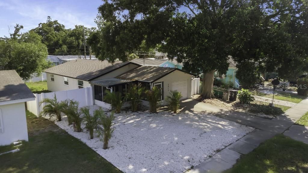 Image 2 of property listing at 5413 15TH AVENUE S, Gulfport, FL 33707