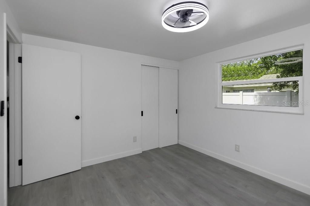 Image 8 of property listing at 5413 15TH AVENUE S, Gulfport, FL 33707