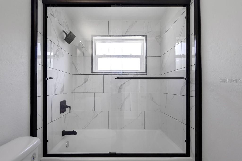 Image 10 of property listing at 5413 15TH AVENUE S, Gulfport, FL 33707