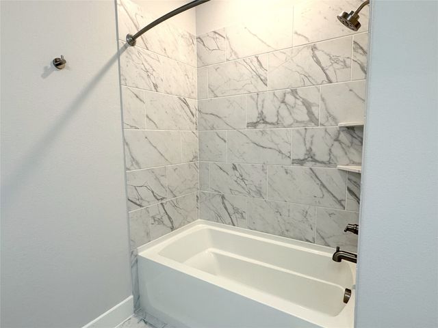3151 Winter Rose Way 31, Arlington, TX 76005