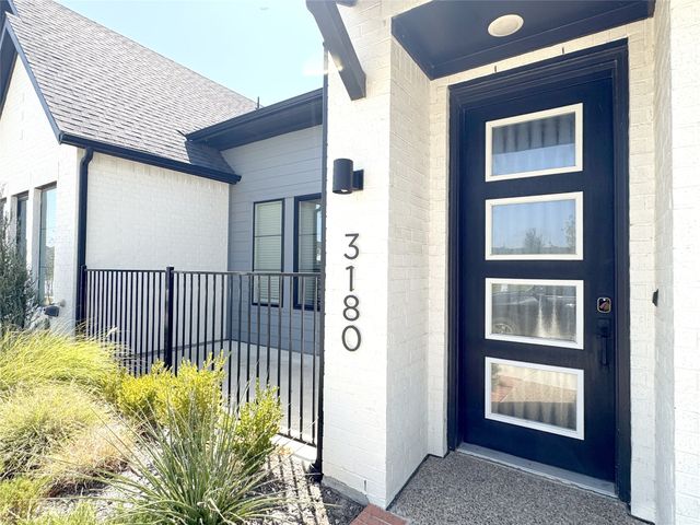 3151 Winter Rose Way 31, Arlington, TX 76005
