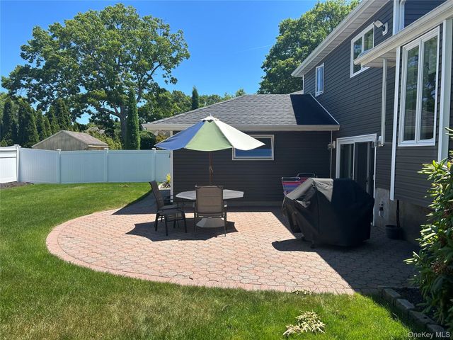 106 Roy Street, Massapequa, NY 11758