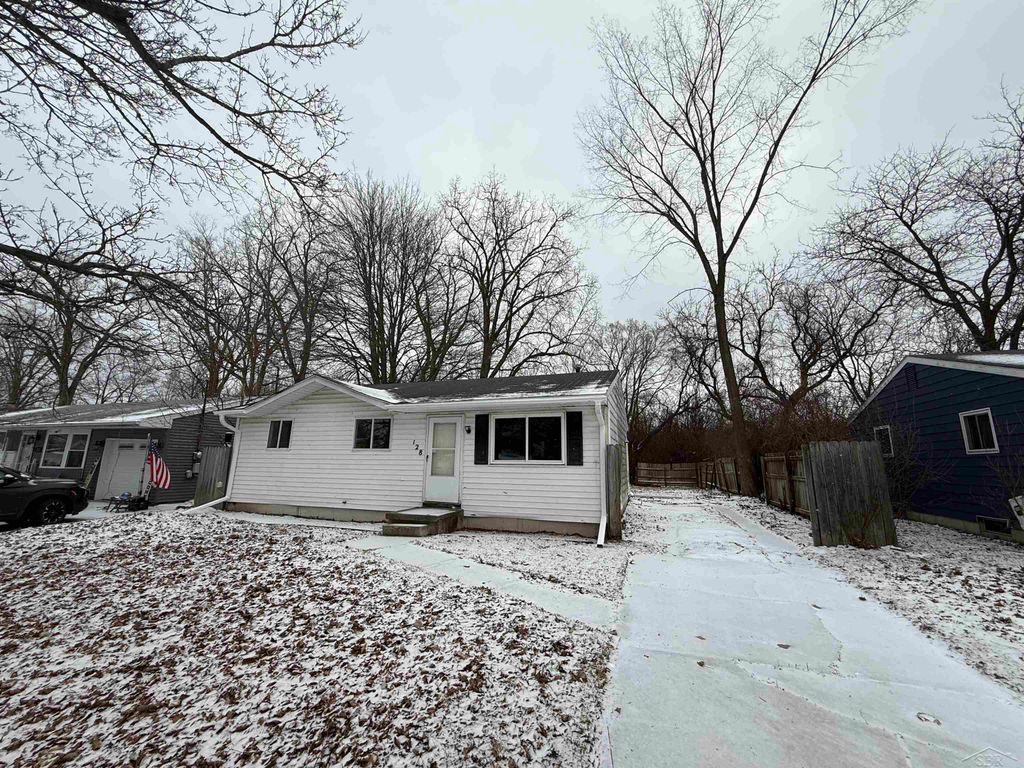 128 Woodward Street, Saginaw, MI 48601