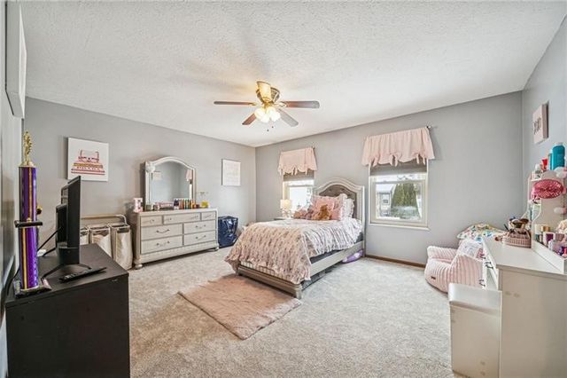 440 Shelbourne Dr, Plum Boro, PA 15239