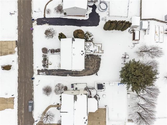 440 Shelbourne Dr, Plum Boro, PA 15239