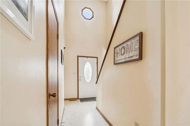 440 Shelbourne Dr, Plum Boro, PA 15239