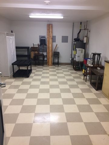 1044 Victoria B-29, New Bedford, MA 02745