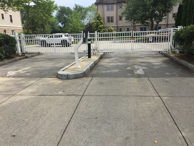 1044 Victoria B-29, New Bedford, MA 02745