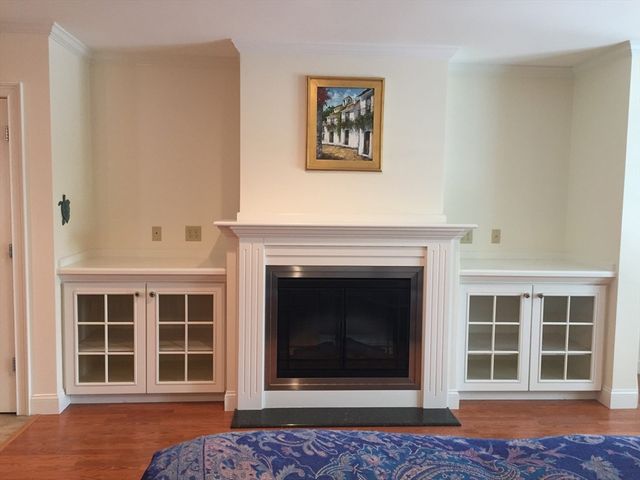 1044 Victoria B-29, New Bedford, MA 02745