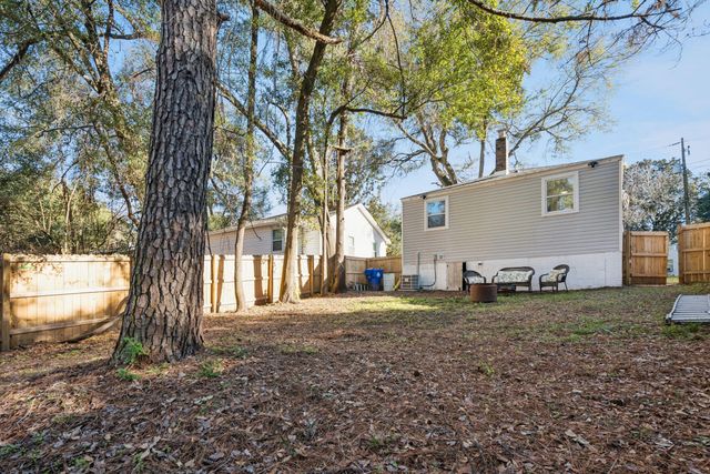 2384 Cambridge Avenue, North Charleston, SC 29405