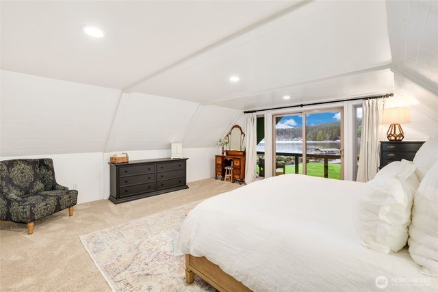 12528 Clear Lake North Road E, Eatonville, WA 98328