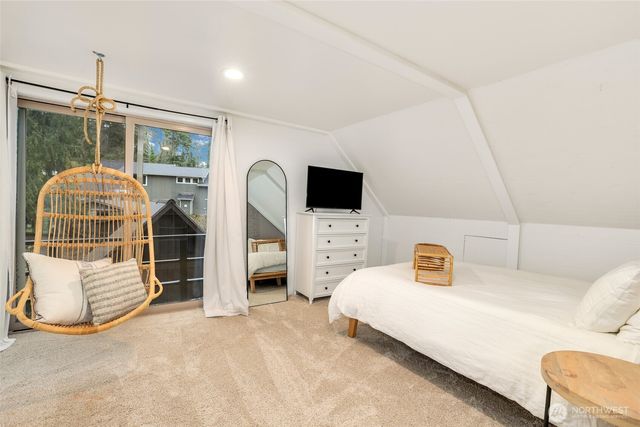 12528 Clear Lake North Road E, Eatonville, WA 98328