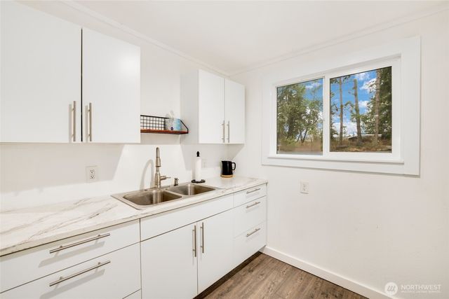 12528 Clear Lake North Road E, Eatonville, WA 98328