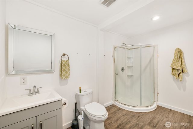 12528 Clear Lake North Road E, Eatonville, WA 98328