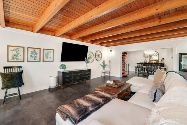 12528 Clear Lake North Road E, Eatonville, WA 98328