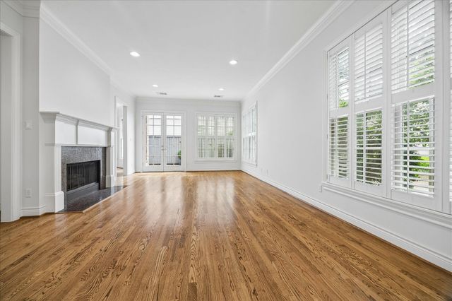 2211 Augusta Drive 25, Houston, TX 77057