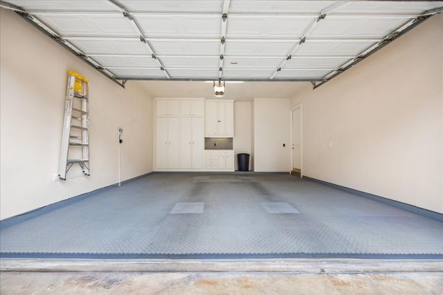 2211 Augusta Drive 25, Houston, TX 77057