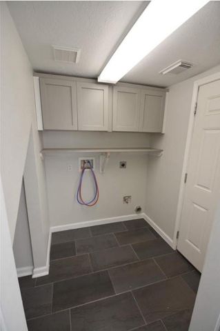 112 Glade Bridge Court, Dickinson, TX 77539