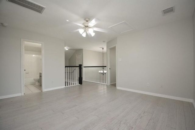 112 Glade Bridge Court, Dickinson, TX 77539