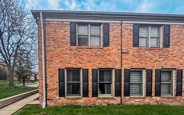 1744 Bristol Walk 1744, Hoffman Estates, IL 60169