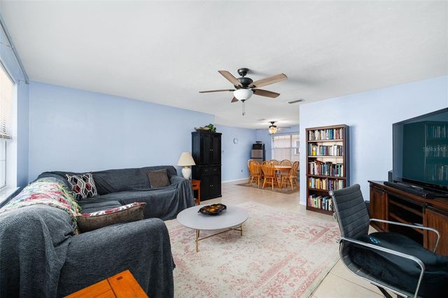 8493 NW 37TH TERRACE, Gainesville, FL 32653