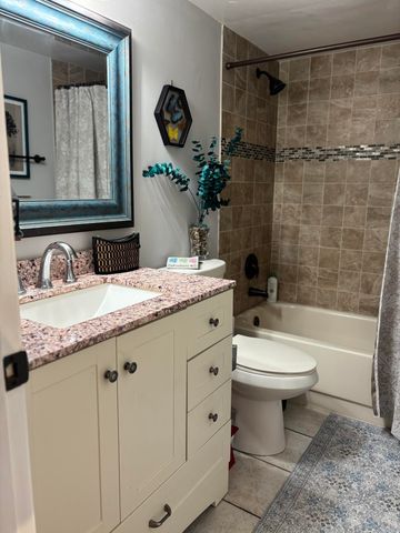13771 ONEIDA Drive G2, Delray Beach, FL 33446